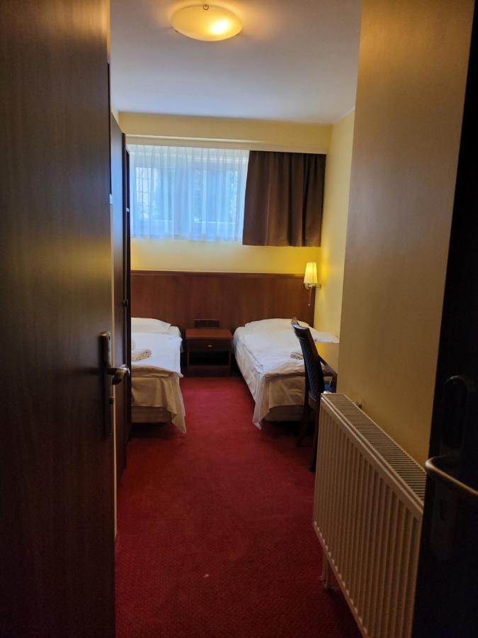 Virgo B&B Biznes Rumia Buitenkant foto