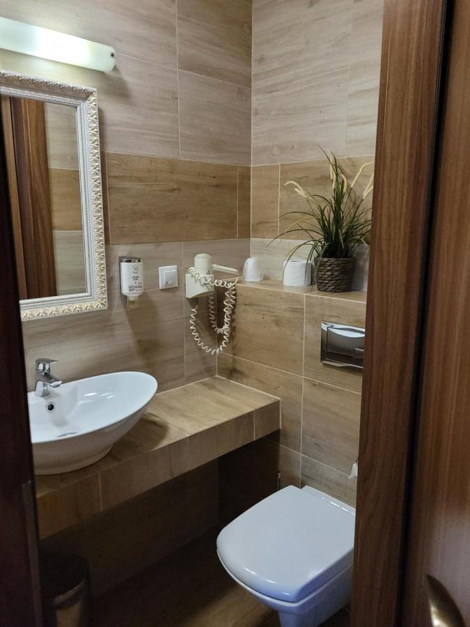 Virgo B&B Biznes Rumia Buitenkant foto