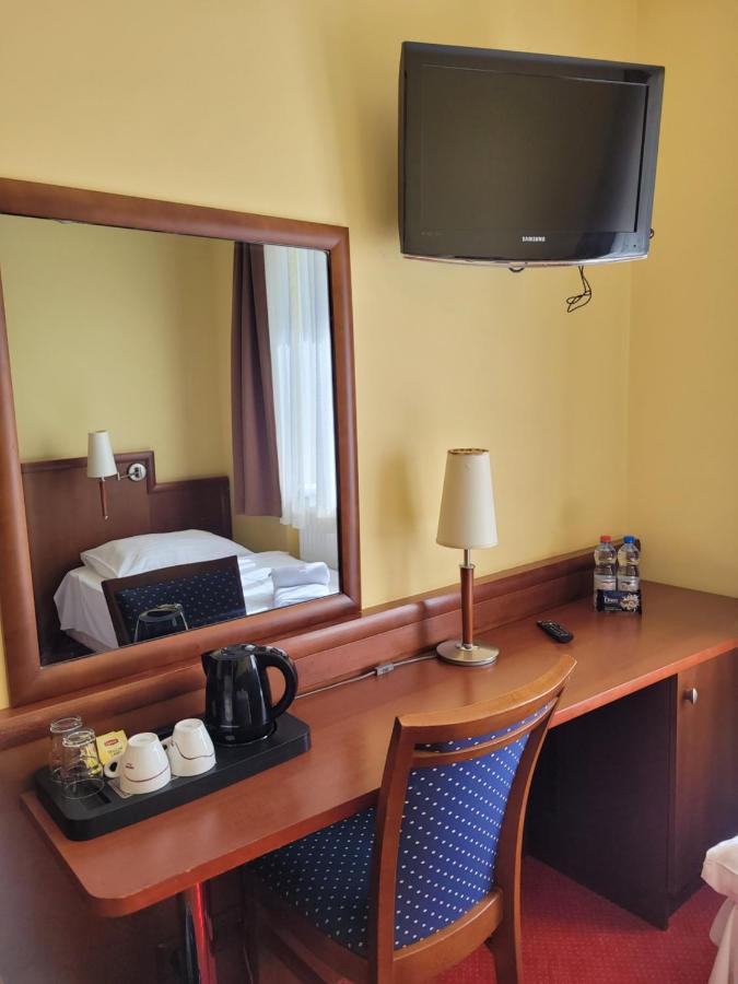 Virgo B&B Biznes Rumia Buitenkant foto