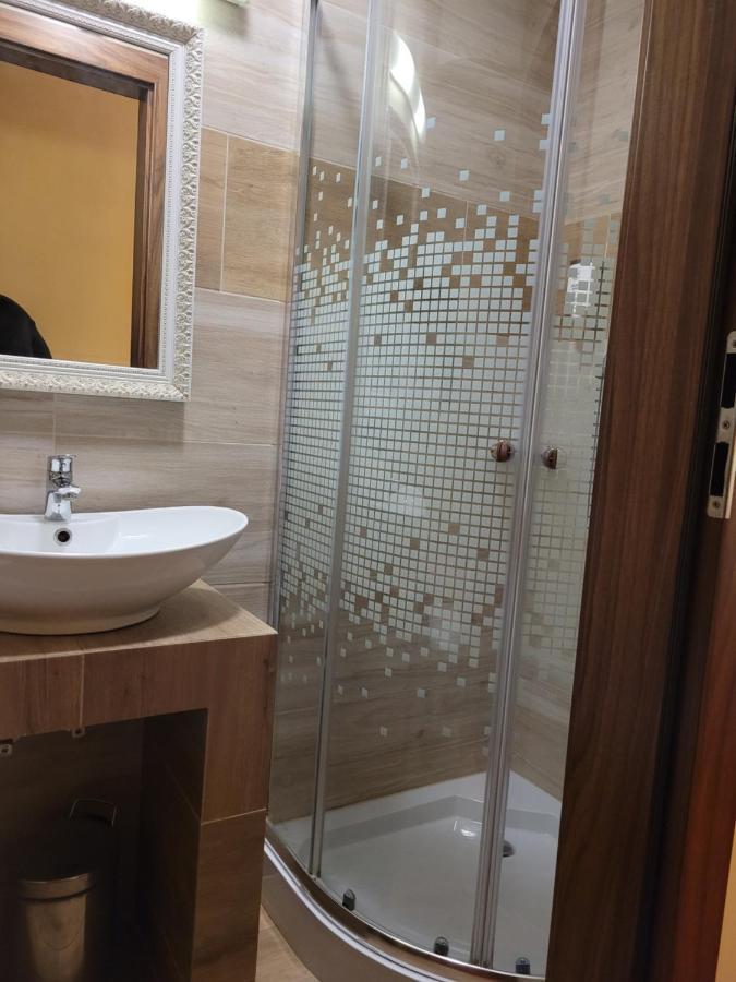 Virgo B&B Biznes Rumia Buitenkant foto