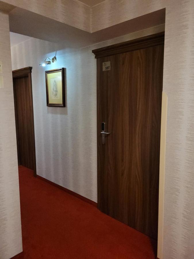 Virgo B&B Biznes Rumia Buitenkant foto