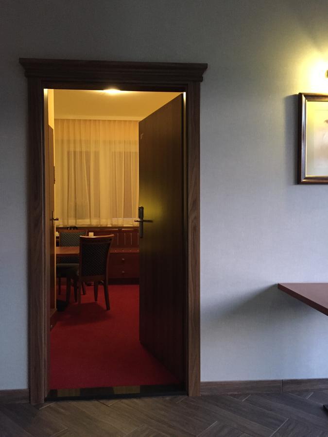 Virgo B&B Biznes Rumia Buitenkant foto