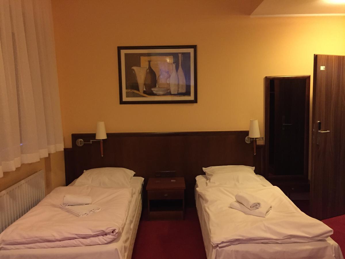Virgo B&B Biznes Rumia Buitenkant foto