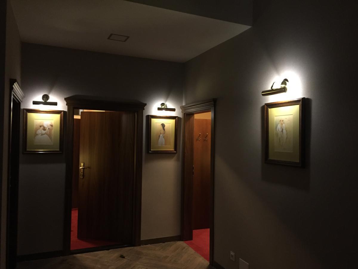 Virgo B&B Biznes Rumia Buitenkant foto