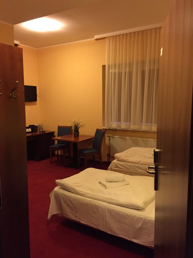 Virgo B&B Biznes Rumia Buitenkant foto