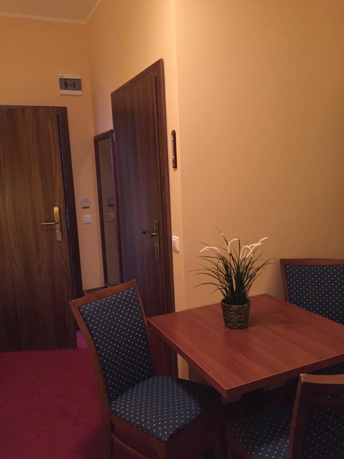 Virgo B&B Biznes Rumia Buitenkant foto