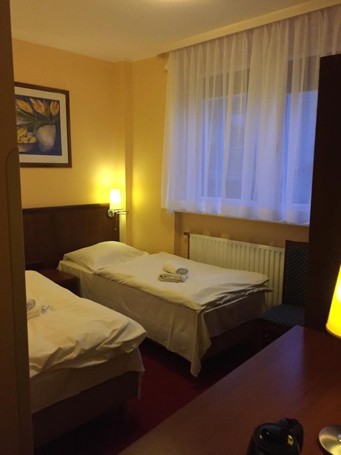 Virgo B&B Biznes Rumia Buitenkant foto